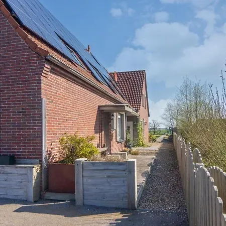 Ferienwohnung-tide-|-exklusiver-urlaub-in-hilgenriedersiel شقة